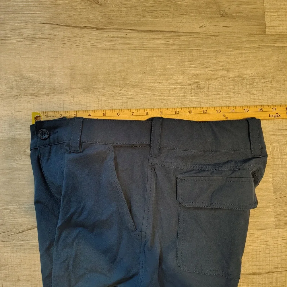Huk Mens Performance Fishing Shorts Navy Blue Cargo Pockets Size M Medium
